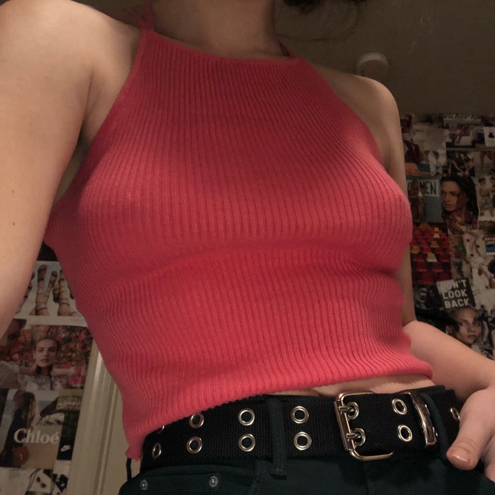 90’s babe crisscross crop top